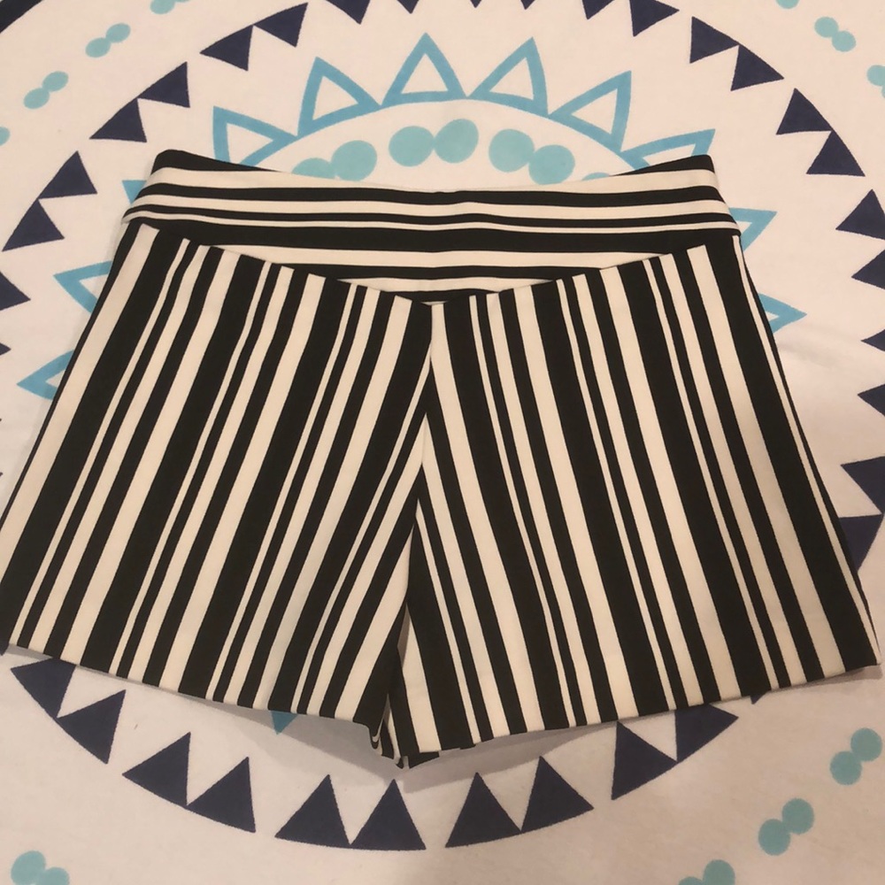 ⭐️BNWOT, Zara Shorts⭐️